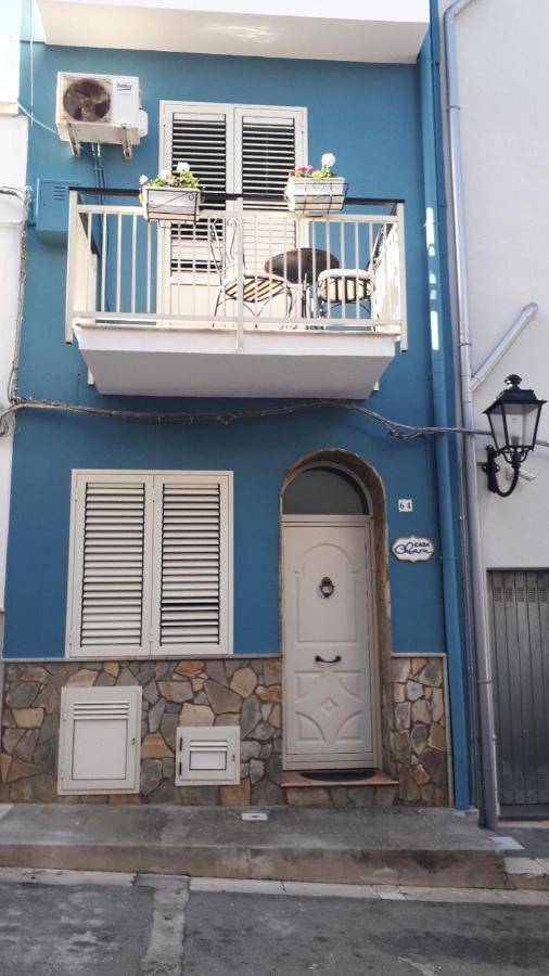 Casa Vacanze Chiara 泰拉西尼 外观 照片
