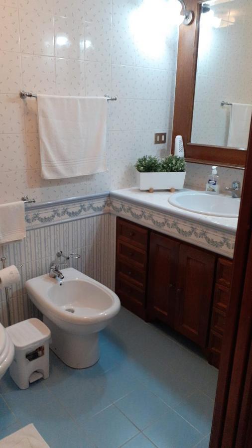 Casa Vacanze Chiara 泰拉西尼 外观 照片